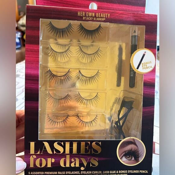 NWT/NIB Her Own Beauty Eyelashes - Picture 5 of 6